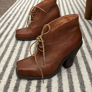 Jeffery Campbell square toe healed boots saddle leather size 7